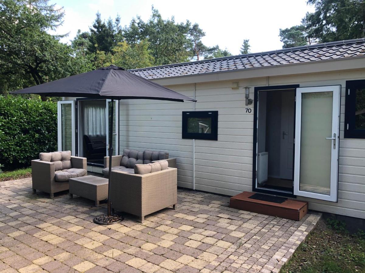 Vrijstaand Chalet In Bospark Villa Hattemerbroek Exteriör bild