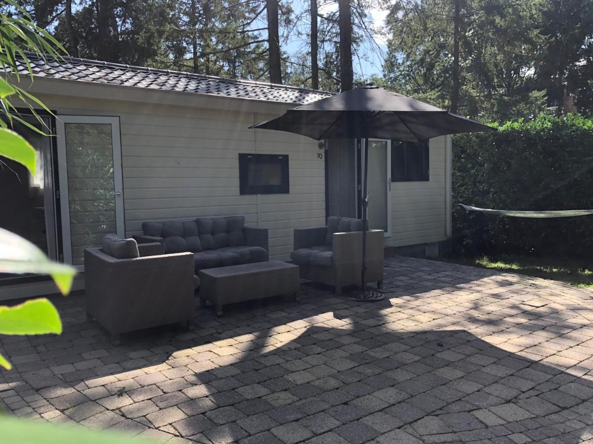 Vrijstaand Chalet In Bospark Villa Hattemerbroek Exteriör bild
